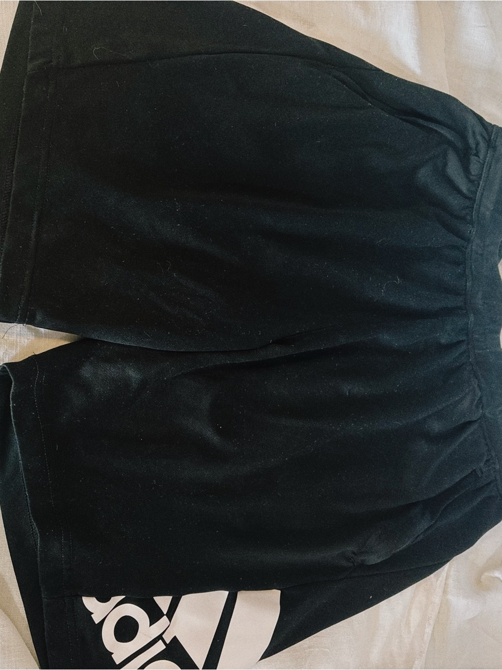 adidas AeroReady Mens Black Athletic Shorts Size L with 2 Zipper Front Pockets